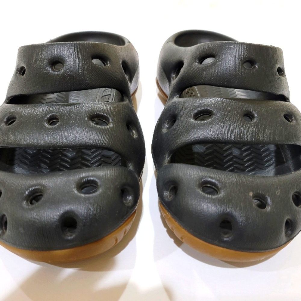 Keen Yogui slip on